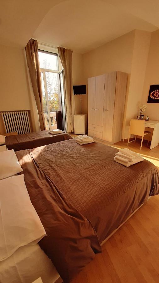 Accommodation Feel 萨莱诺 外观 照片