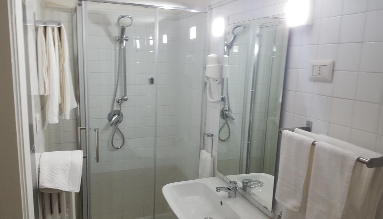 Accommodation Feel 萨莱诺 外观 照片