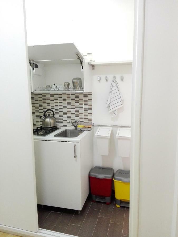 Accommodation Feel 萨莱诺 外观 照片