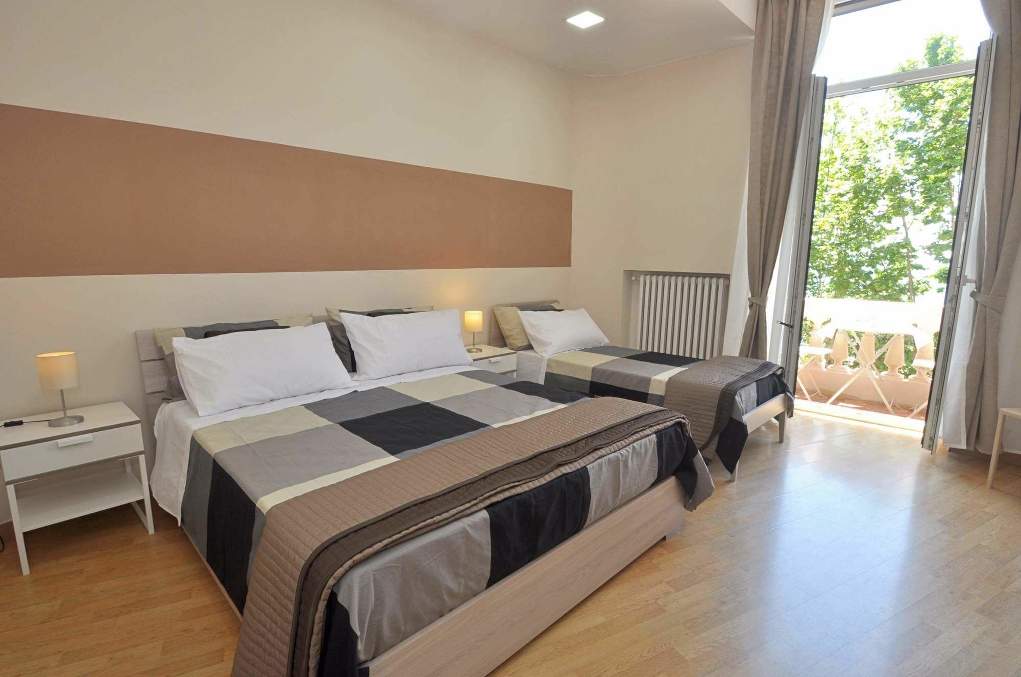 Accommodation Feel 萨莱诺 外观 照片