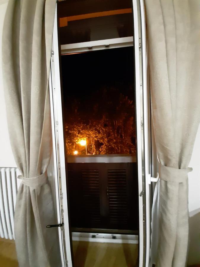 Accommodation Feel 萨莱诺 外观 照片